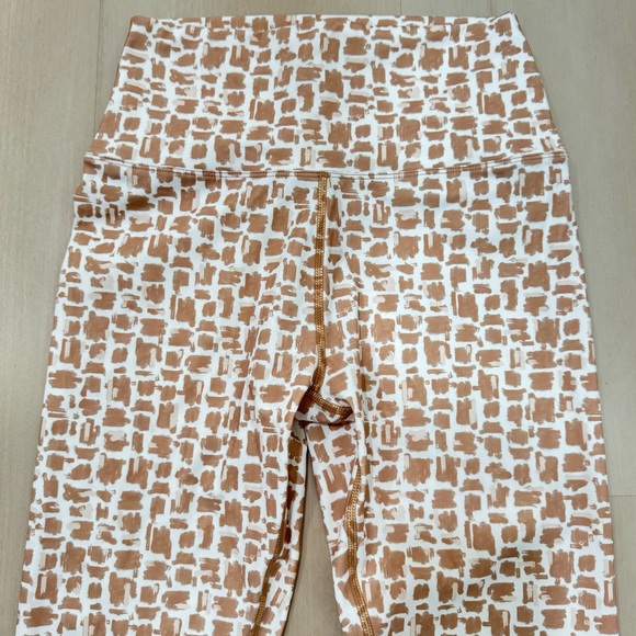 NWT Born Primitive Synergy Legging Cobblestone Women's Large - Picture 7 of 15